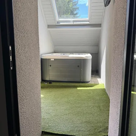 Maison Avec Jaccuzi * Curienne